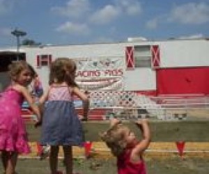 New Jersey Weekend Events for Kids July 24-26: Hot Air Balloons, Racing Pigs, Baby Lambs, Scavenger Hunts and More null